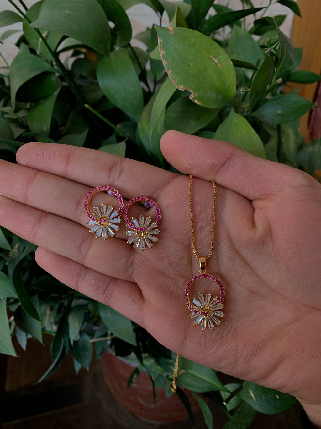 Necklace set round design